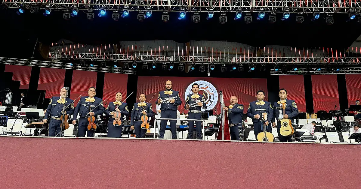 MARIACHI INTERNACIONAL DEL REAL