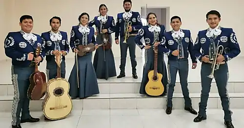 Mariachi Luna de Monterrey, negocios en Monterrey, Nuevo León