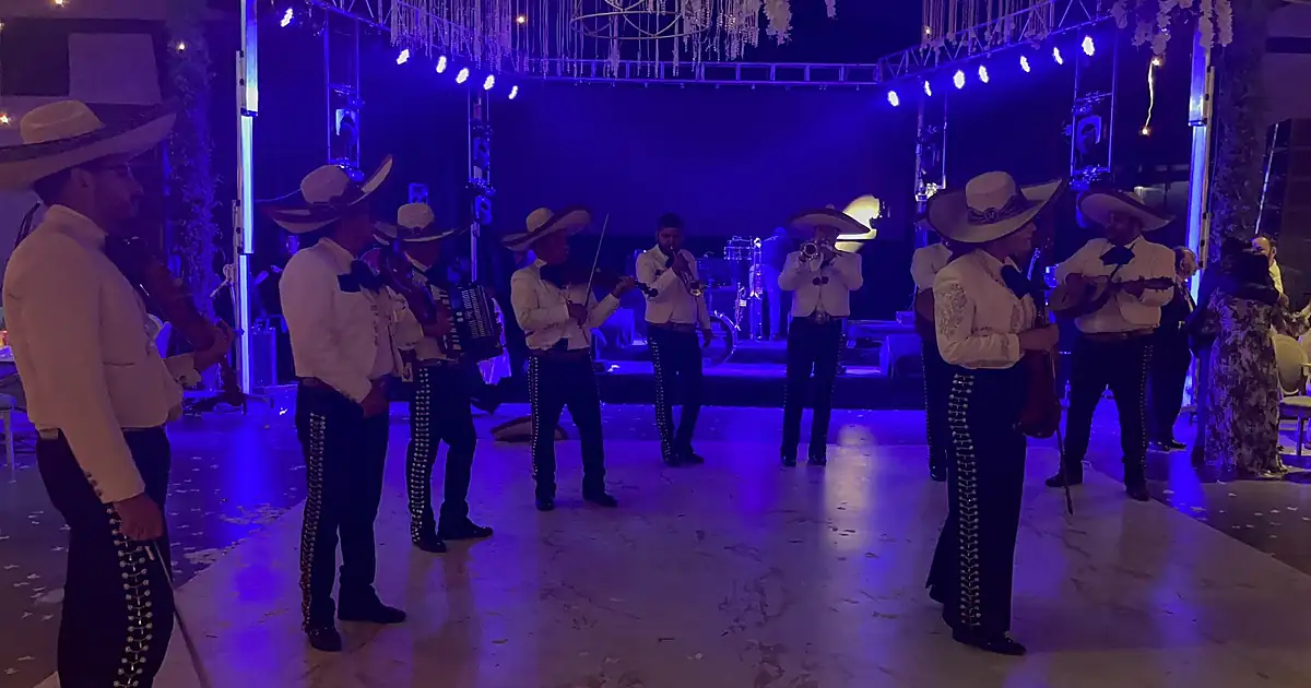 Mariachi Sol Azteca De Jalisco
