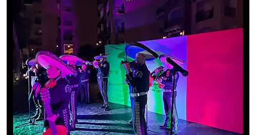 Mi Ciudad El Mariachi de Puerto Vallarta, negocios en Puerto Vallarta, Jalisco