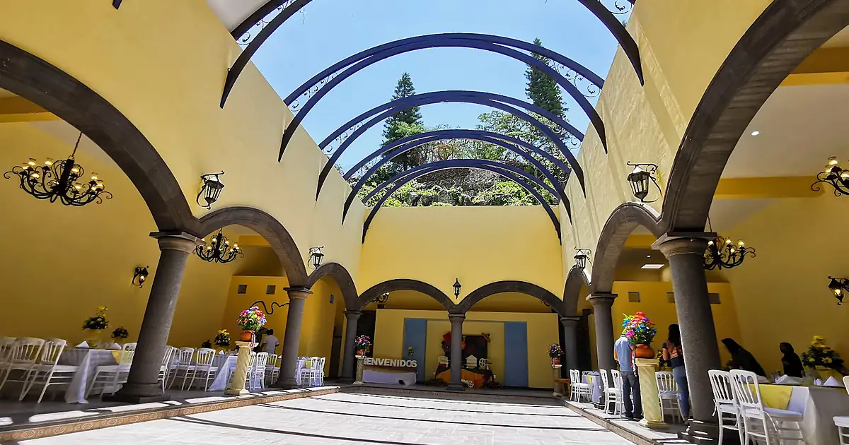 Chirria Tatita – Salón de eventos