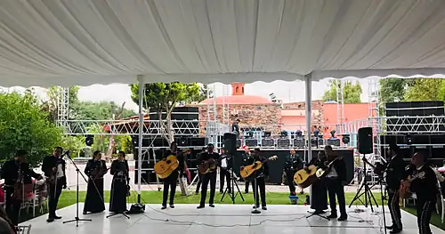 Mariachi Martín Corona, negocios en Querétaro, Querétaro
