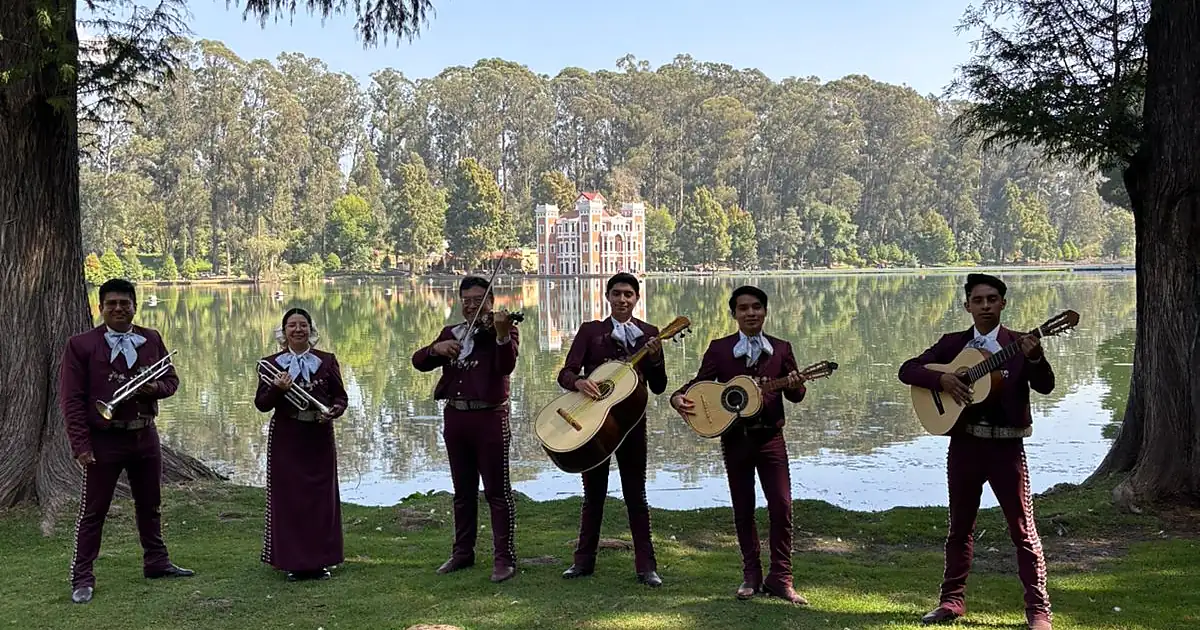 Mariachi «Herencia de Puebla»