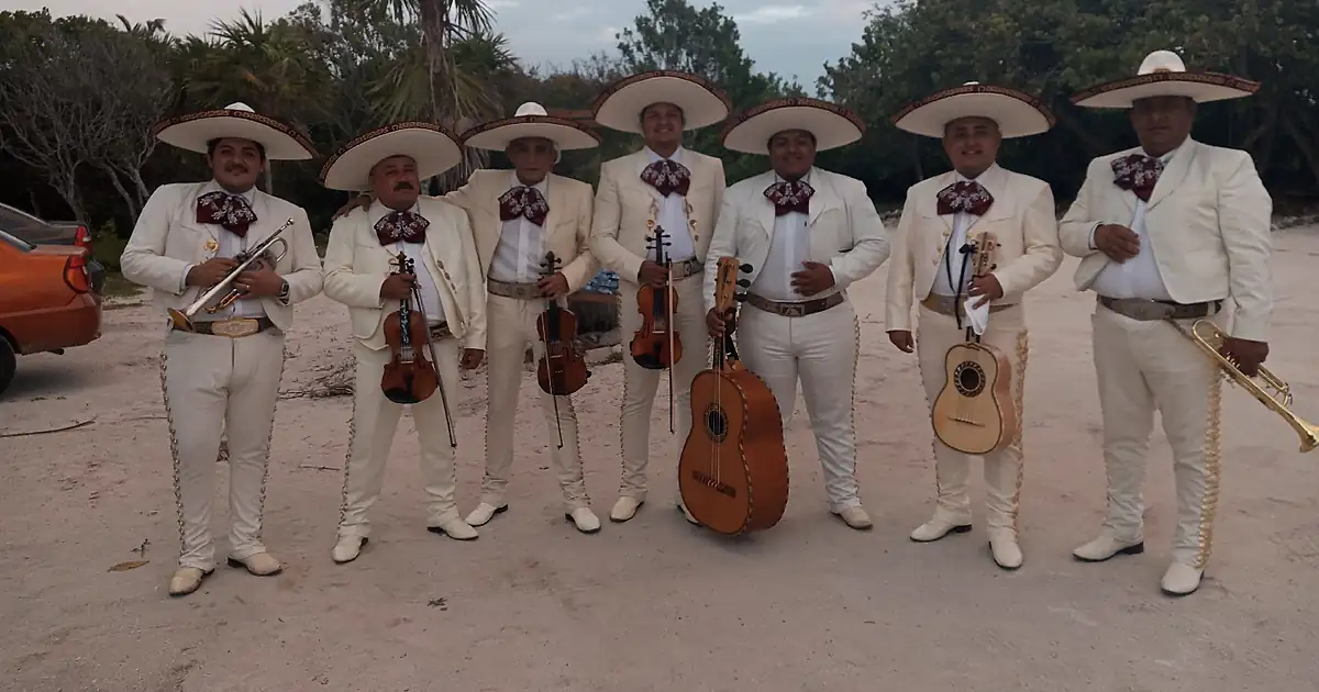 Mariachi Cocula de playa del Carmen