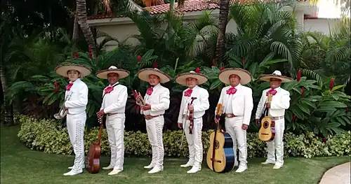 Mariachi Azteca, negocios en Playa del Carmen, Quintana Roo
