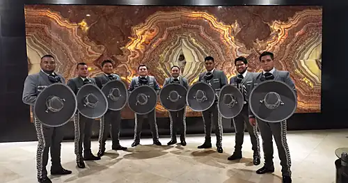 Mariachi Los Cardenales, negocios en Villahermosa, Tabasco