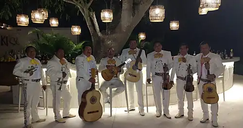 Mariachi Águila, negocios en Mérida, Yucatán